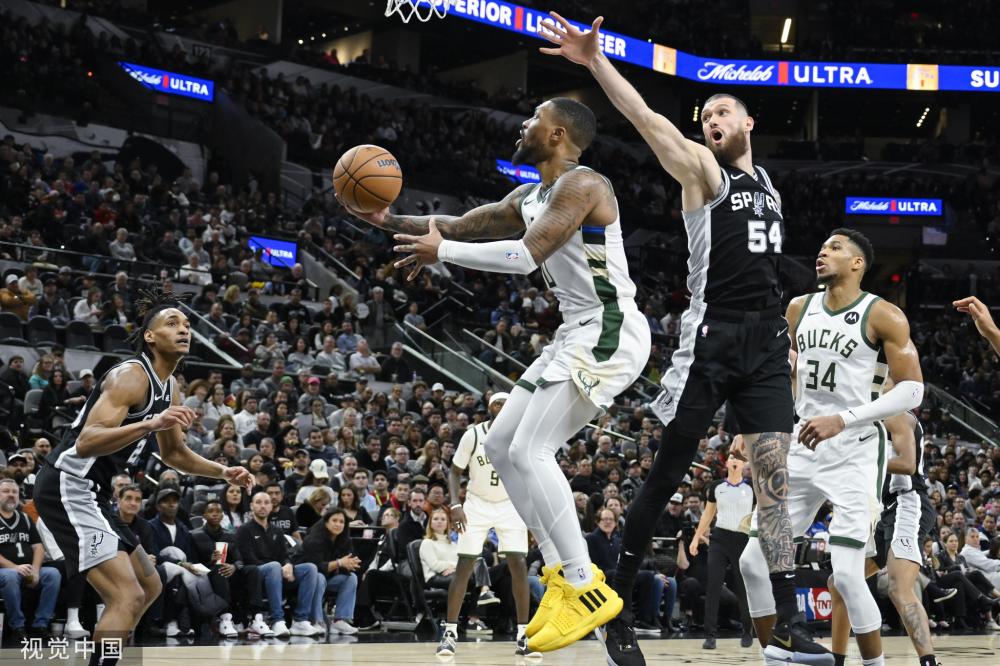 在安菲尔德 在安菲尔德